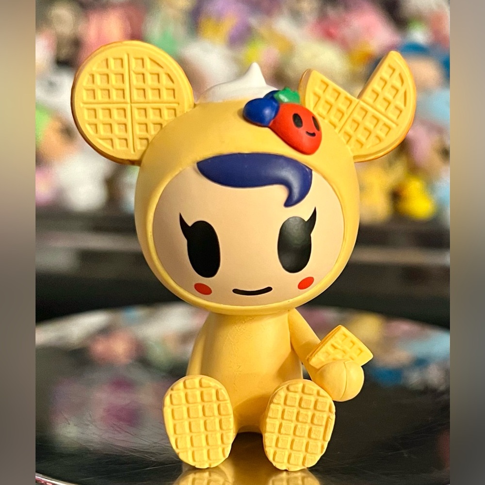 Tokidoki Wafflelina Collectible Figure Donutella & Her Sweet Friends Series 3